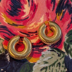 byVINNIK gold earcuffs